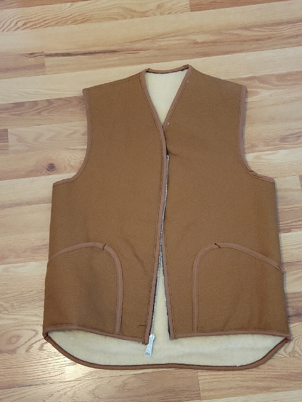 Men's Insulated Brown Zip-Front Vest